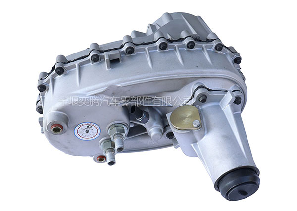 東風(fēng)猛士越野車CSK131 141 EQ2060分動(dòng)箱1801010J-C48C00分動(dòng)器