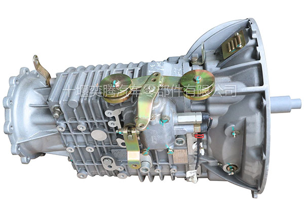 東風(fēng)猛士越野車CSK181變速器帶離合器系統(tǒng)總成1700010J-0C7101